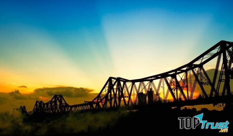 Cầu Long Biên. Ảnh sưu tầm.