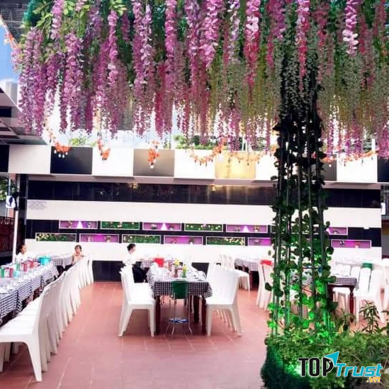 Cầu Nghiêng Quán