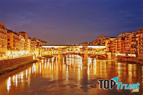 Cầu Ponte Vecchio, Italia