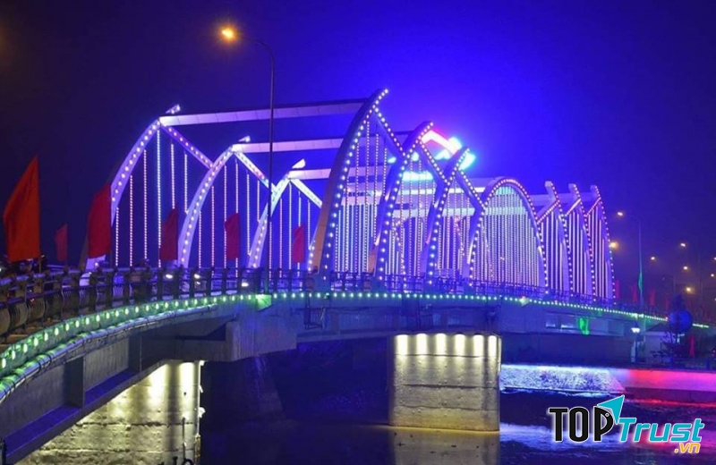 Cầu Quay (Cầu Tam Bạc)