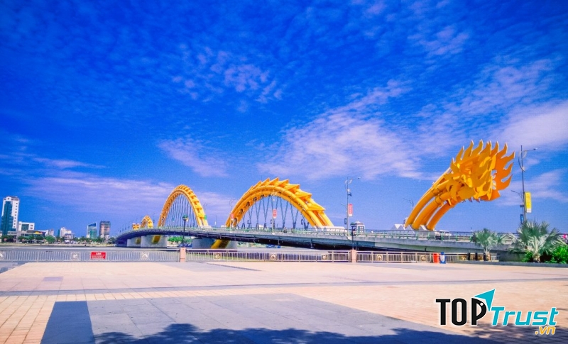 Cầu Rồng ở Đà Nẵng