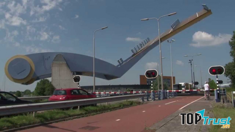Cầu Slauerhoffbrug, thành phố Leeuwarden, Hà Lan