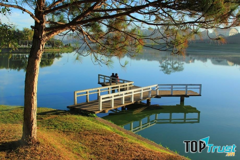 Chiếc cầu chữ Y, một biểu tượng nên thơ của Hồ Xuân Hương - Đà Lạt