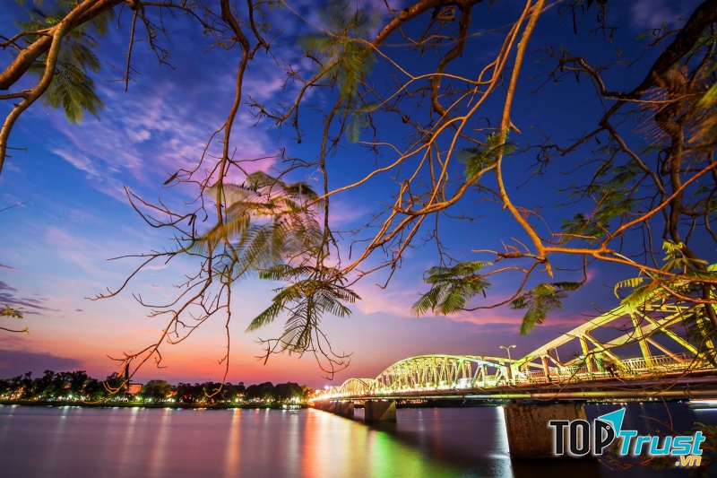 Cầu Trường Tiền