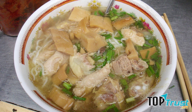 Cây Bàng - Cháo Gà & Bún Măng Vịt
