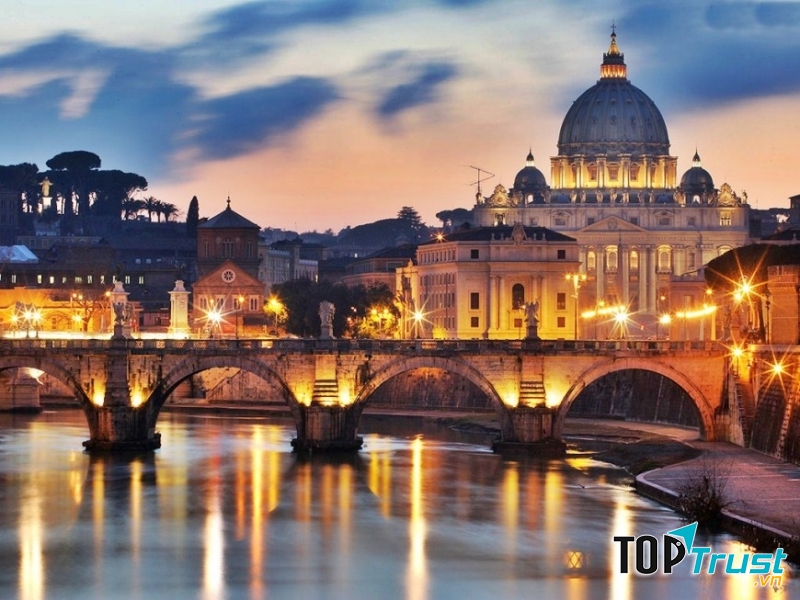 Cây cầu Ponte Sant’Angelo ở Rome, nước Ý