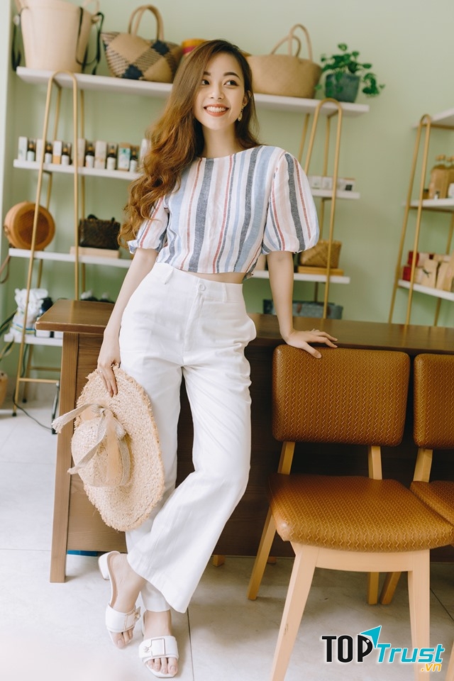 Với các mẫu thiết kế của Ceci Cela, bạn có thể dễ dàng sử dụng trong mọi trường hợp từ đi chơi, hẹn hò đến đi học, đi làm