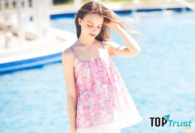 Phong cách thời trang Cecil McBee nhấn mạnh vào sự thanh lịch, thoải mái, quyến rũ