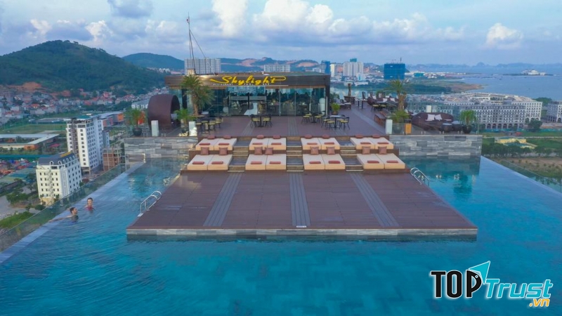 Central Luxury Hạ Long Hotel