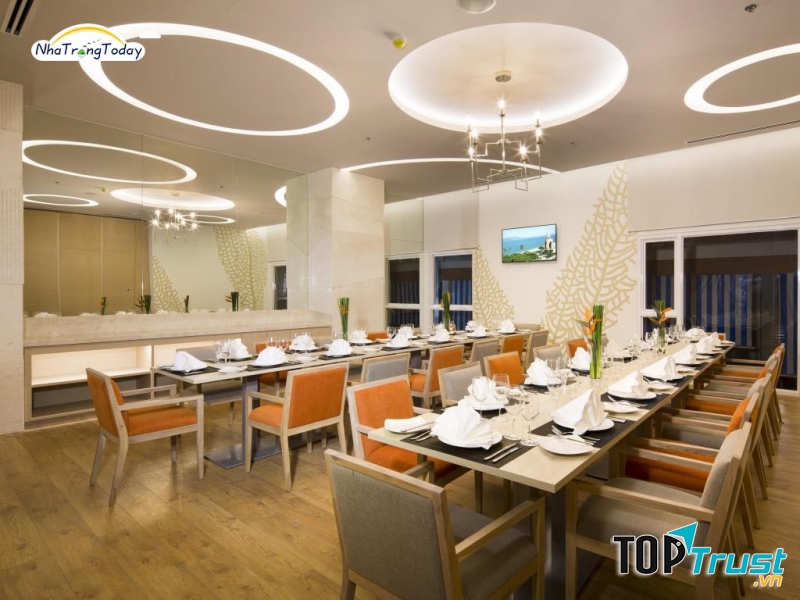 Central Restaurant - Liberty Central Nha Trang Hotel