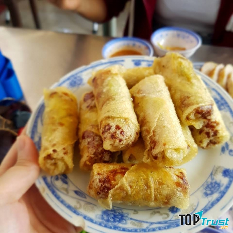 Chả dông một đặc sản trứ danh của xứ Nẫu mà bạn chẳng thể bỏ qua