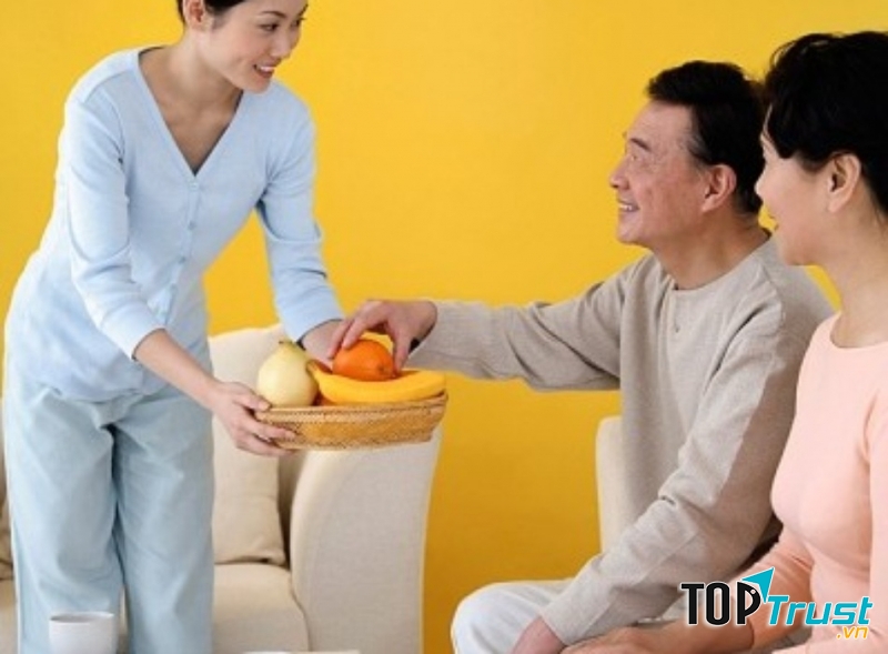 Chăm sóc trẻ, giúp việc nhà  được xem là một biến thể khác của nghề giúp việc tại nhà.