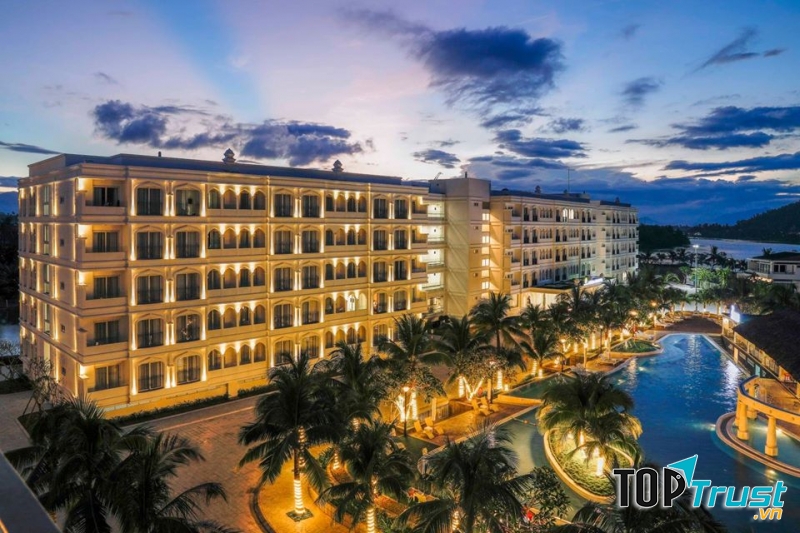 Champa Island Resort