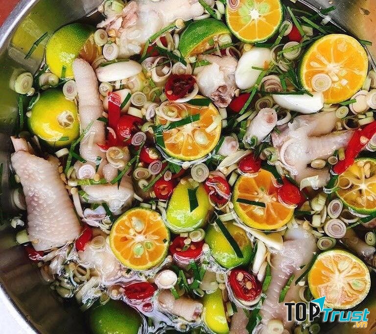 Chân Gà ngâm sả tắc