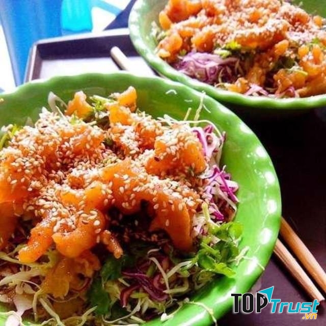 Nộm chân gà rút xương