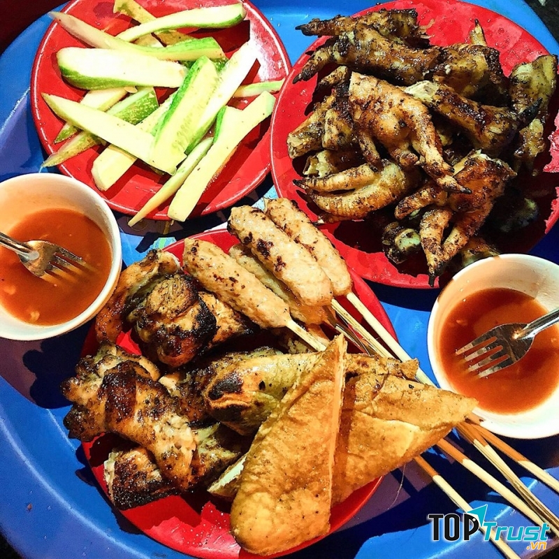 Chân gà nướng Bà Triệu