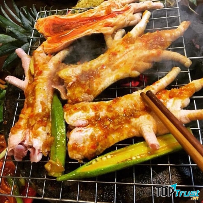 Chân gà nướng Cao Đạt