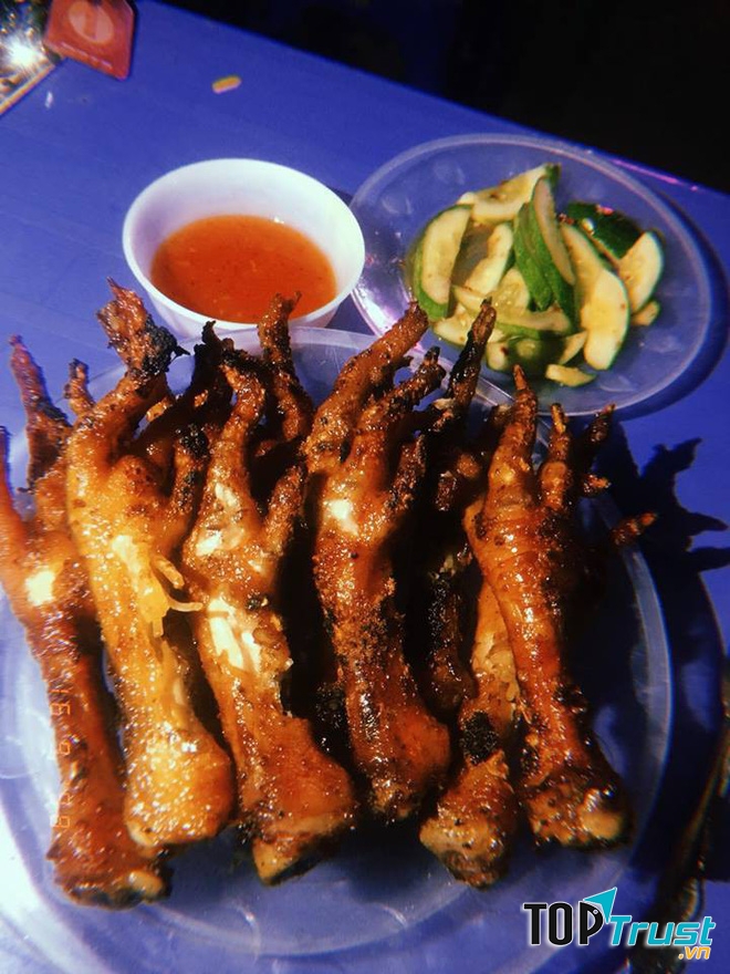 Chân gà nướng Minh Khai