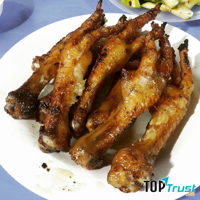 Chân gà nướng Minh Khai