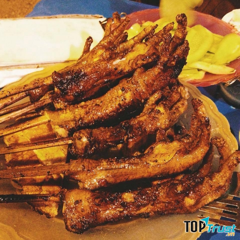 Chân Gà Nướng - Ngõ Gạch