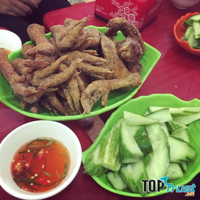 Chân gà rang muối