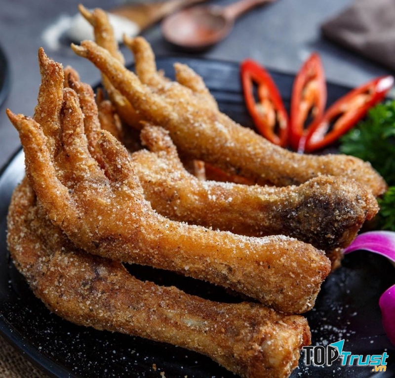Chân gà rang muối