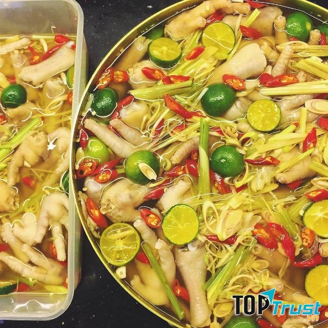 Chân gà sả ớt