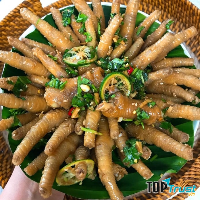 Chân gà trộn xì dầu
