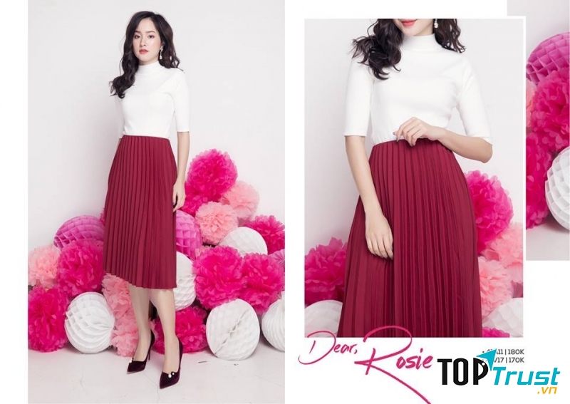 Một chiếc váy rất phù hợp cho cả nàng da ngăm và da trắng