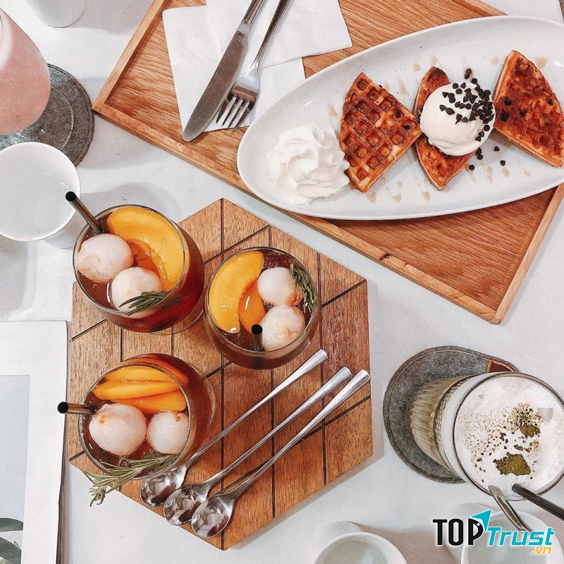 Đồ ăn thức uống hấp dẫn vô cùng