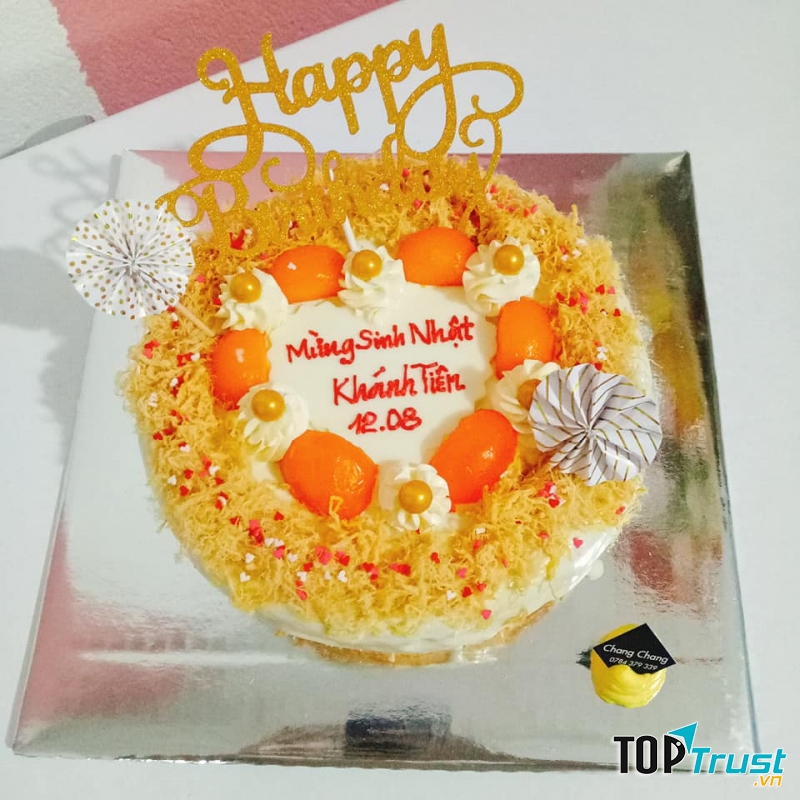 Bông lan trứng muối của tiệm Chang Chang Tea & Cake là món bánh được cả trẻ em lẫn người lớn vô cùng yêu thích