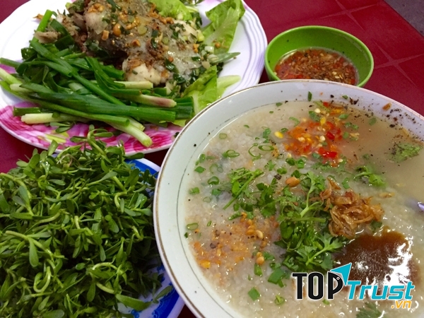 Cháo cá lóc chợ Vòng Nhỏ