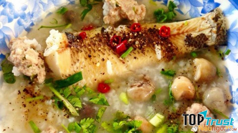 Cháo cá lóc đậu xanh nấm rơm