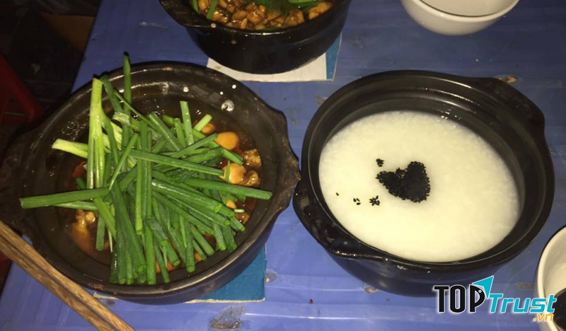 Cháo ếch chợ Tân Định