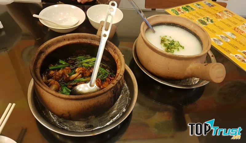 Ếch kho nóng hổi cay cay