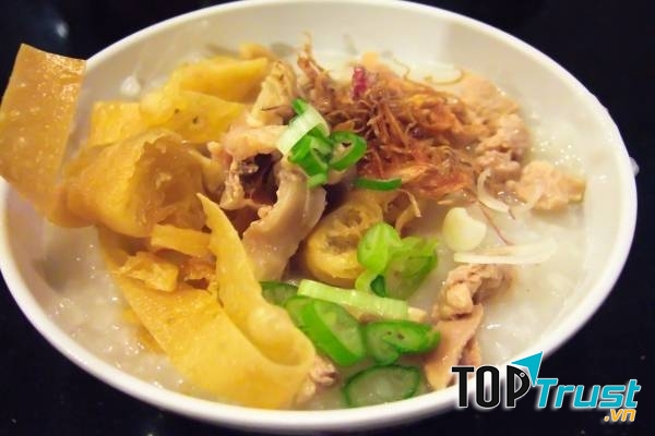 Cháo gà nấm