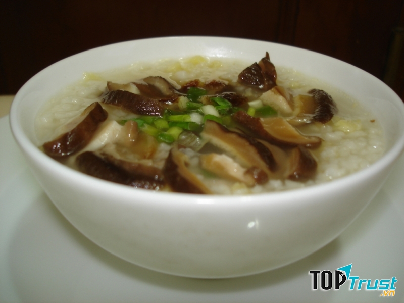 Cháo gà nấm hương