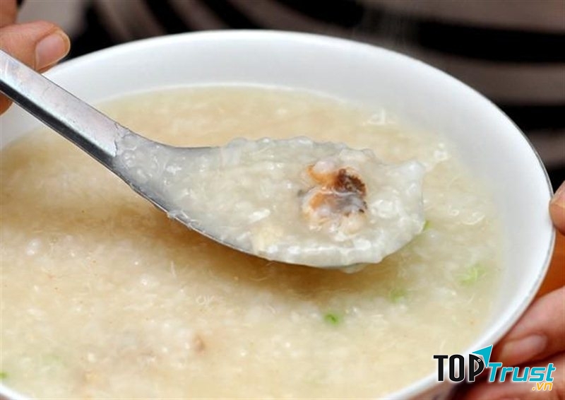 Cháo lạc táo đỏ