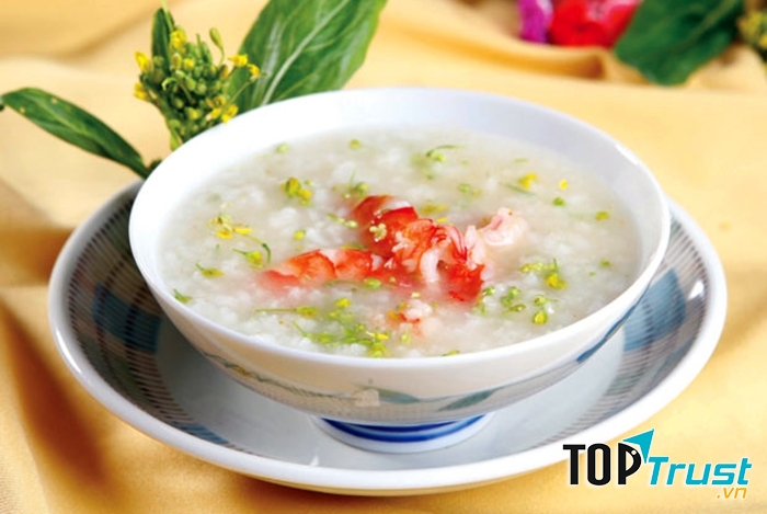 Cháo tôm nấu cải xanh