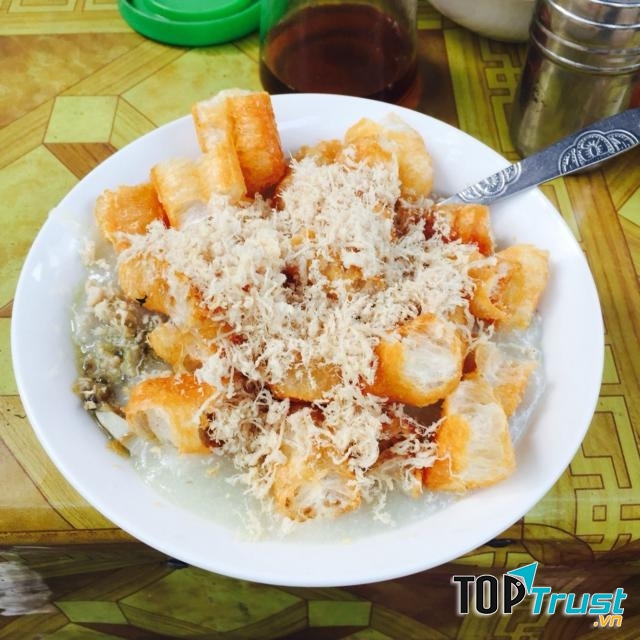 Cháo trai Vũ Ngọc Phan