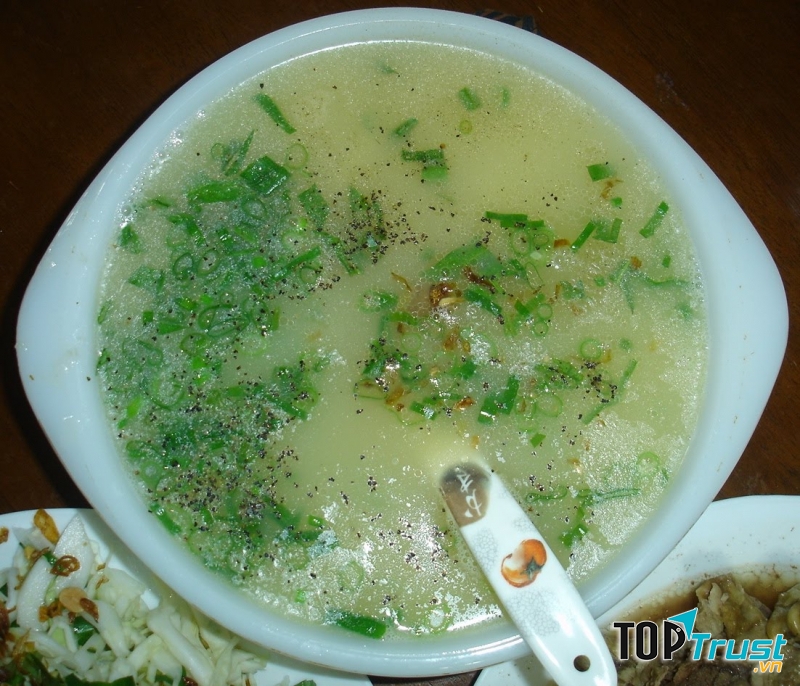 Cháo Vịt, Bún Cá & Bánh Đa Cua Hải Phòng