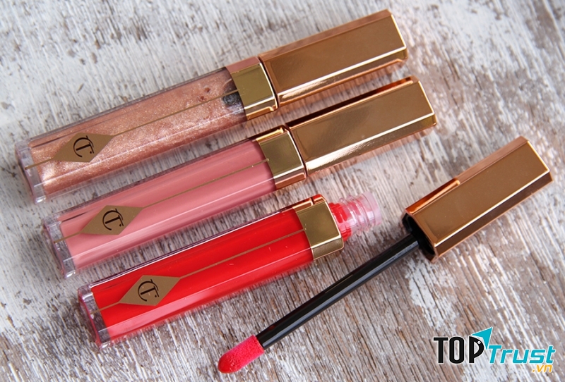 Lớp son của Charlotte Tilbury Lip Lustre được đánh giá như những tia nắng sớm mùa xuân