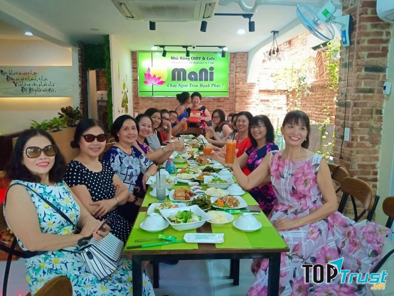 Chay Mani – Hoa Mai