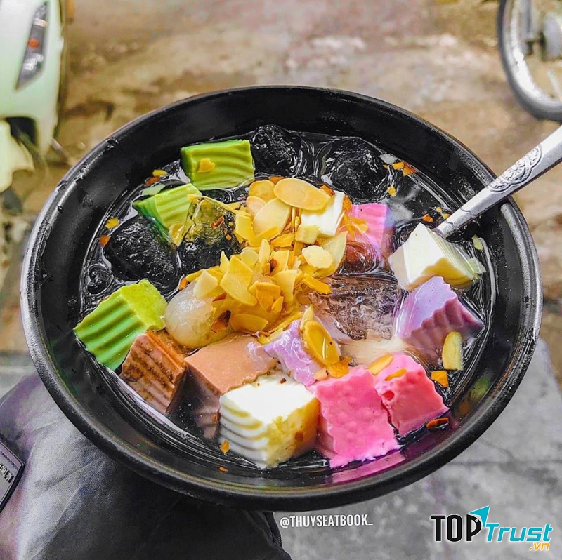 Chè Bốn Mùa, Hàng Cân