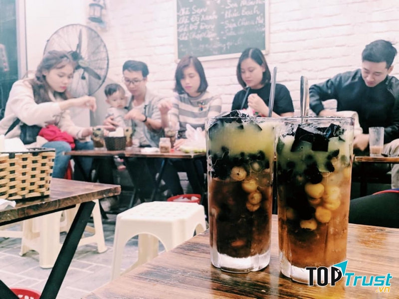 Chè Bốn Mùa, Hàng Cân