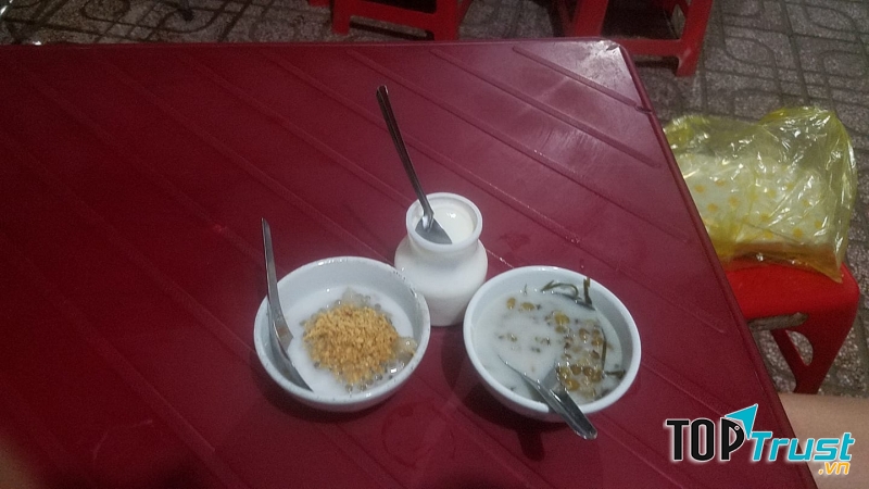 Chè Bà Tư cô đơn