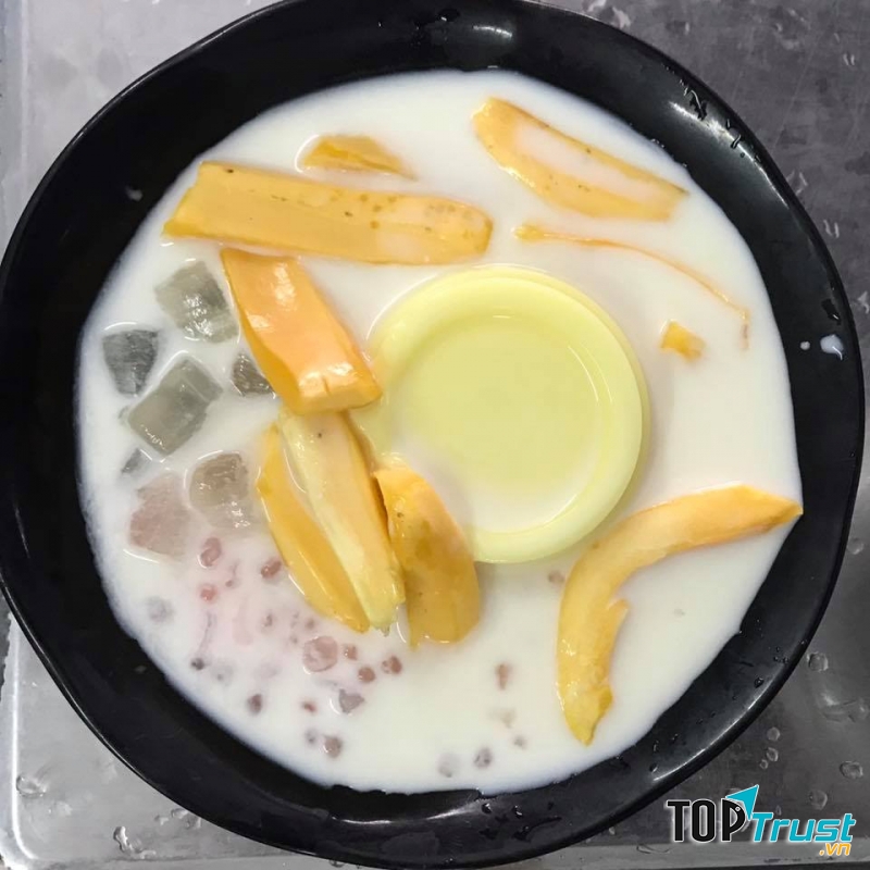 Chè Bát Phố cổ