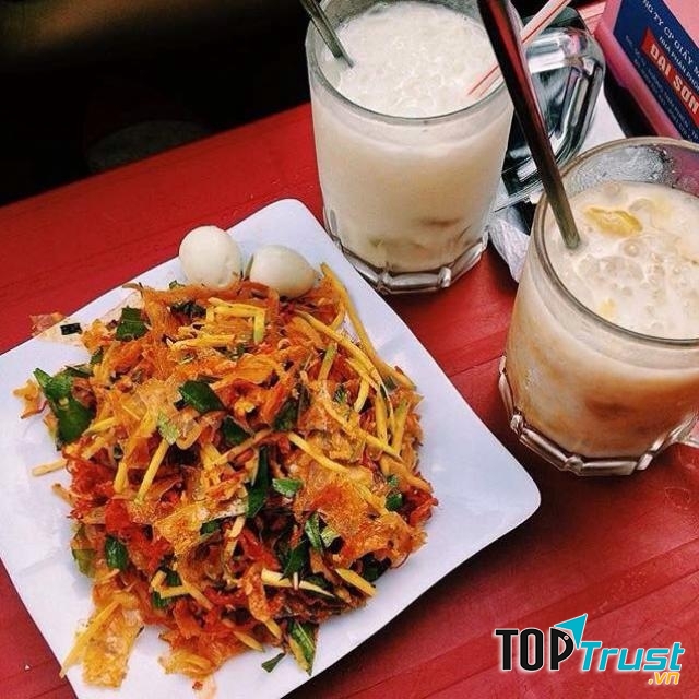 Chè Bưởi Anh Thư thực sự là một trong những quán chè ngon nhất ở TP. Vinh