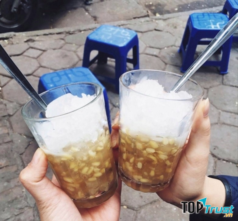Chè bưởi tại quán