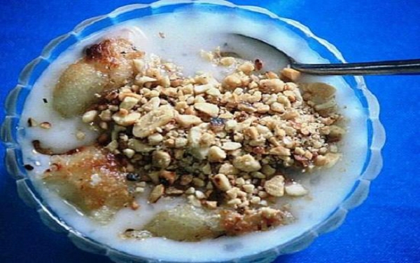 Chè chuối nóng